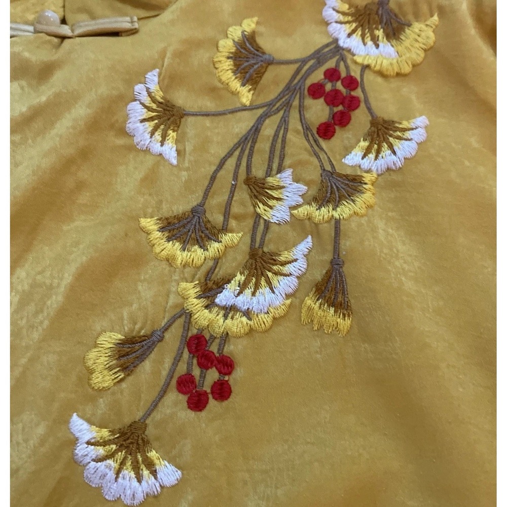 Rui Xin Bei Er‎ Satin Hanfu Cheongsam Pearl Buttons Blouse Yellow Embroidered - Picture 5 of 7